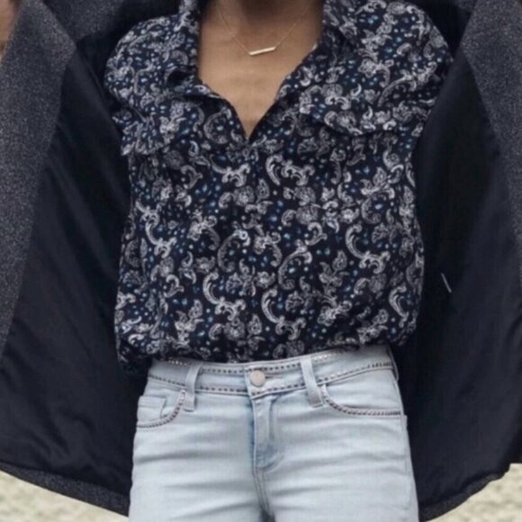 PAIGE Black Blue White Paisley Print Long Sleeve Lightweight Rayon Button Down - Picture 1 of 7